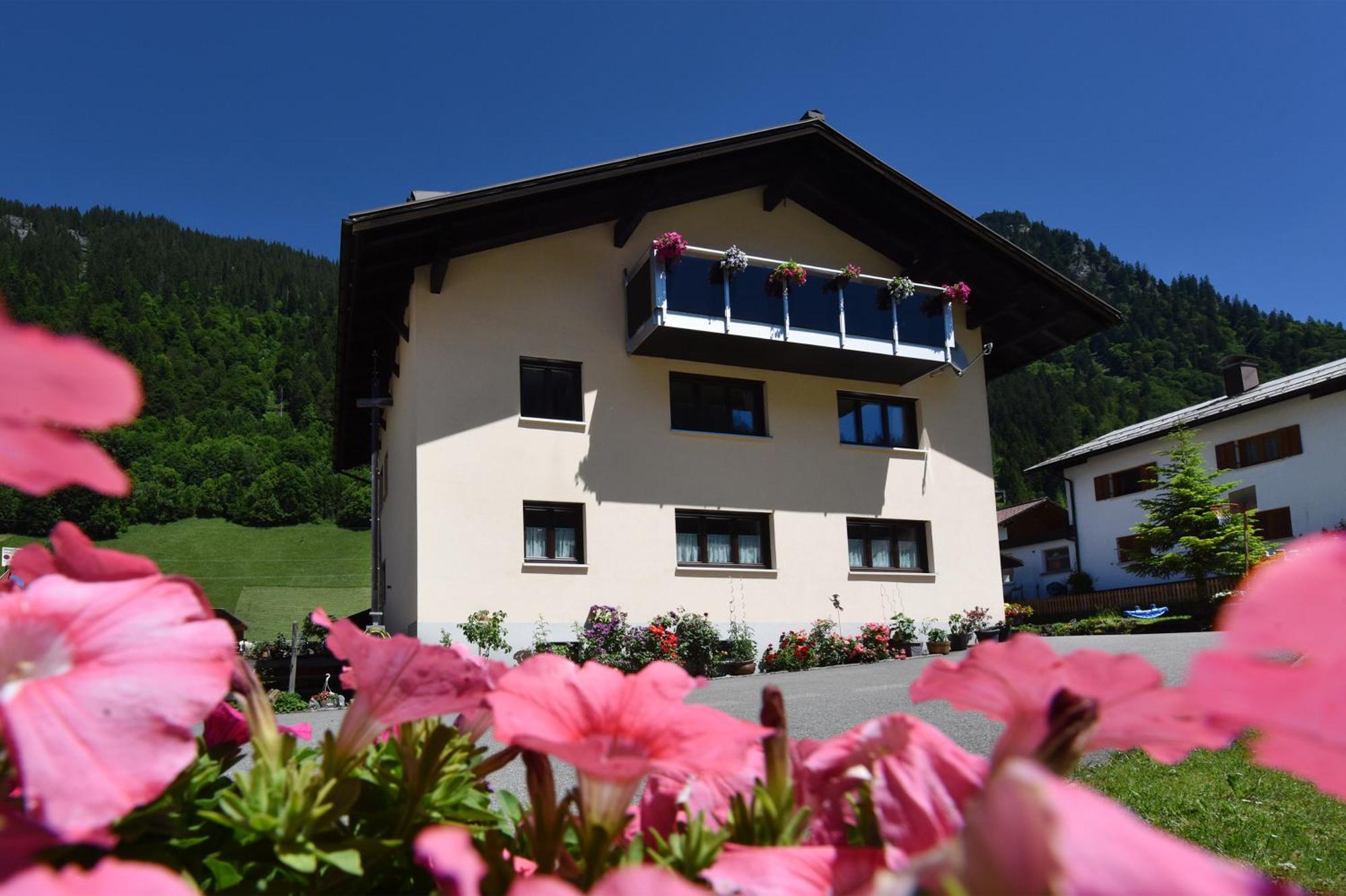 Landhaus Juritsch Klosterle am Arlberg Exterior photo